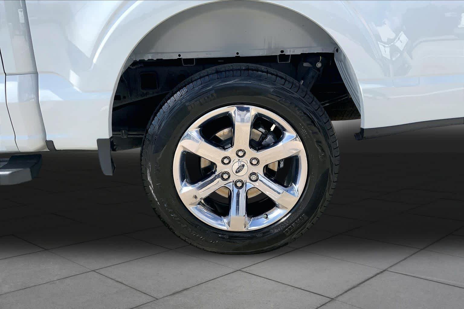 Used 2023 Avalanche Ford LARIAT image 11