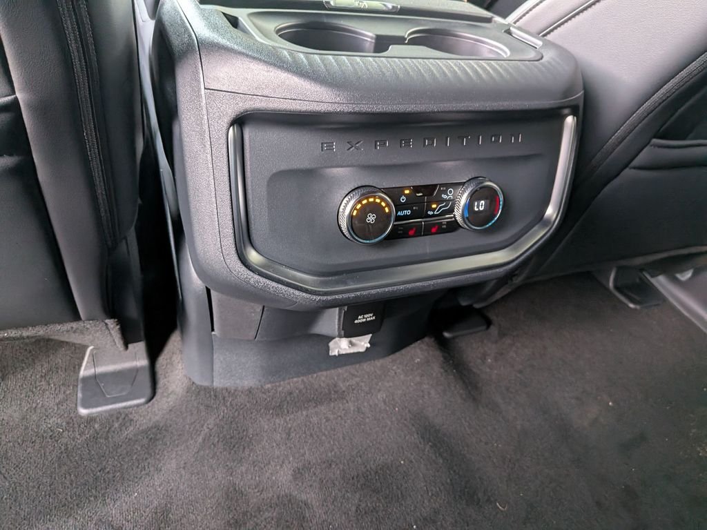 New 2027 Glacier Gray Metallic Tri-Coat Ford Tremor® image 40