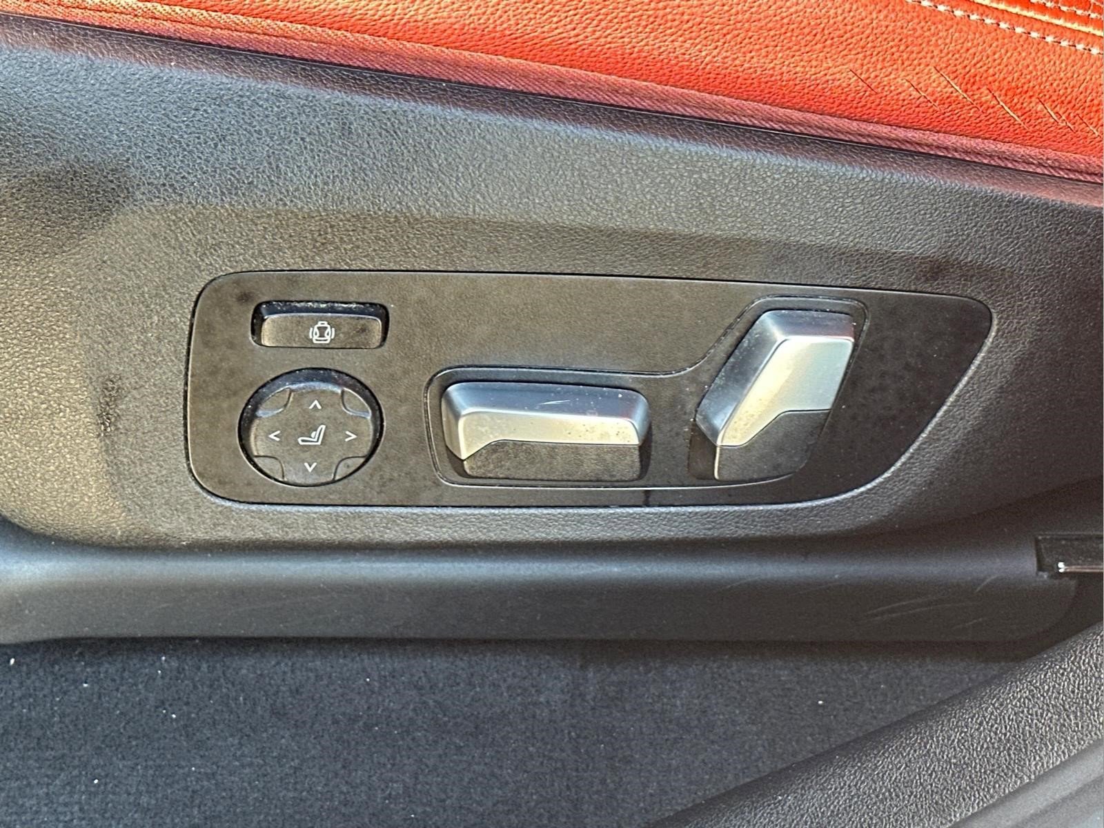 Used 2019 Black Sapphire Metallic BMW M40i image 19