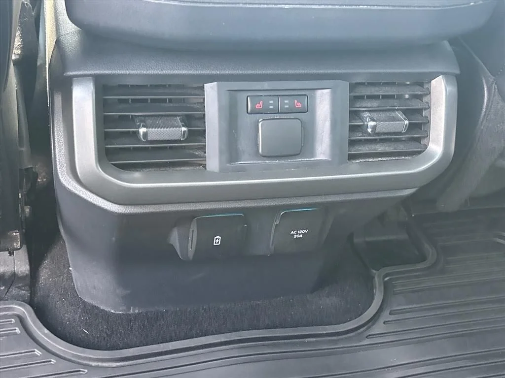 Used 2024 Avalanche Ford Lariat image 22