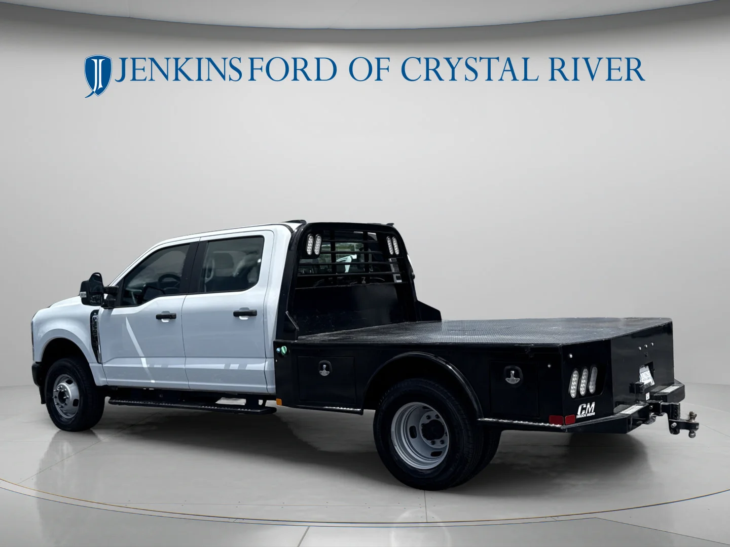 Used 2025 Oxford White Ford XL image 6