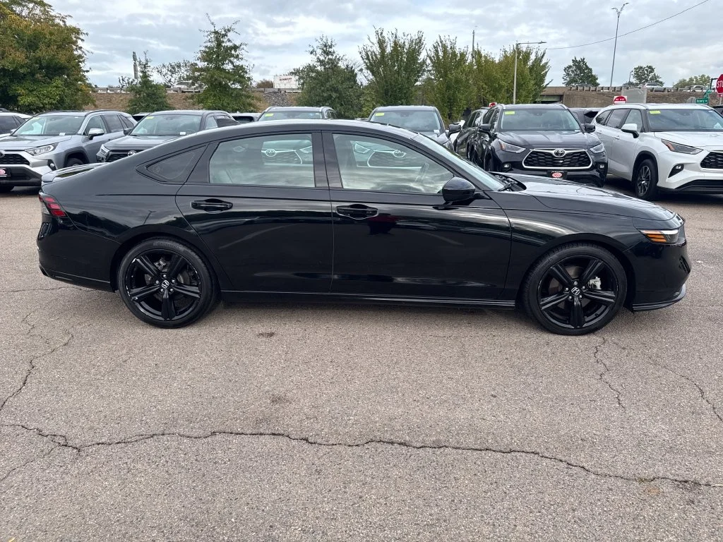 Used 2023 Black Honda Sport-L image 9