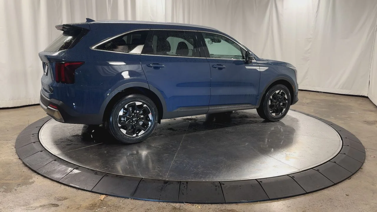 New 2026 Midnight Kia S image 9