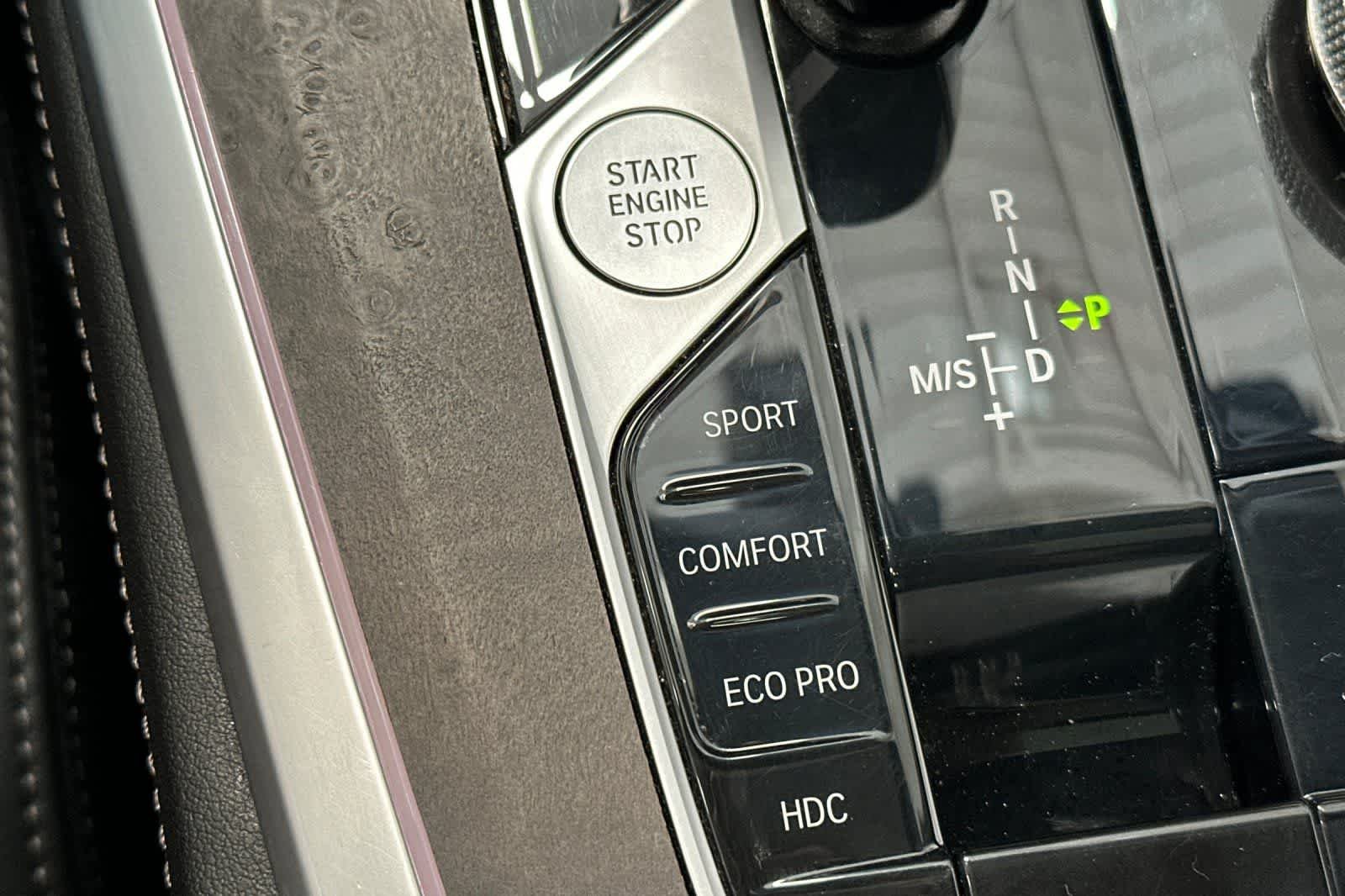 Used 2023 Phytonic Blue Metallic BMW xDrive40i image 23