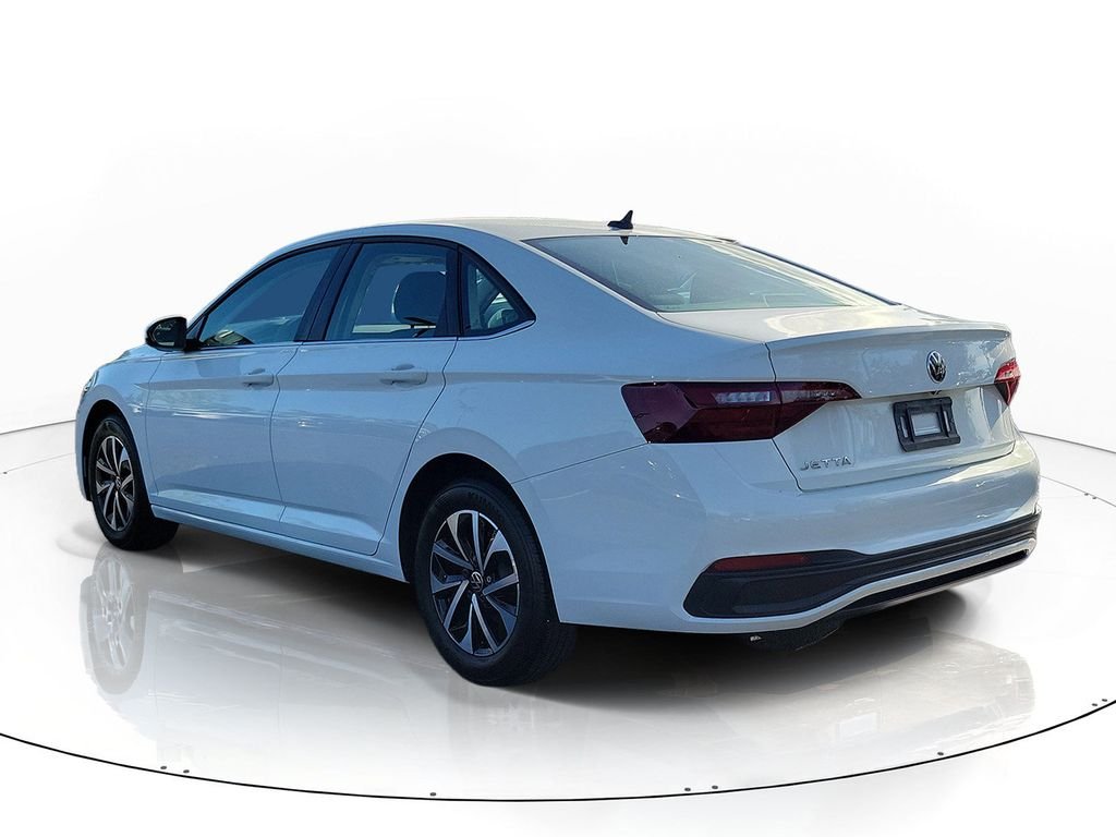 Certified Used 2024  Volkswagen 1.5T S image 3