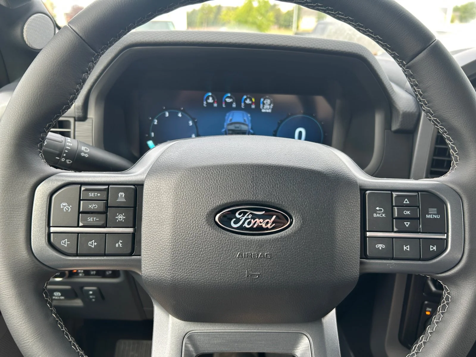 New 2026 Carbonized Grey Metallic Ford XLT image 21