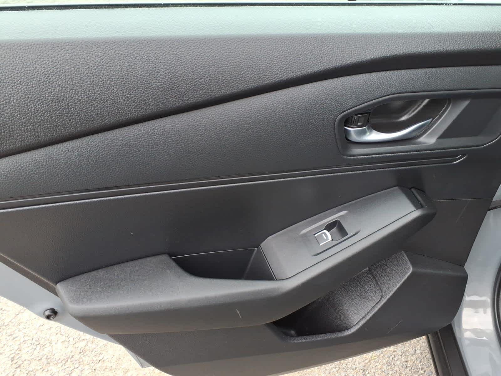 Certified Used 2025 Urban Gray Pearl Honda SE image 13