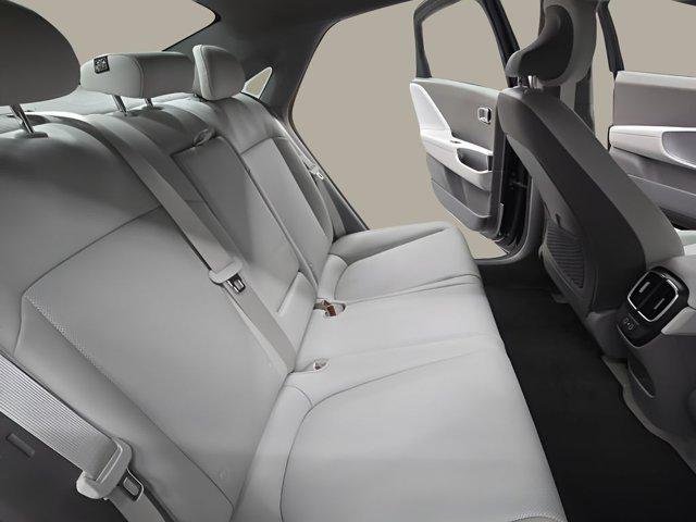 New 2025 Black Hyundai SEL image 18