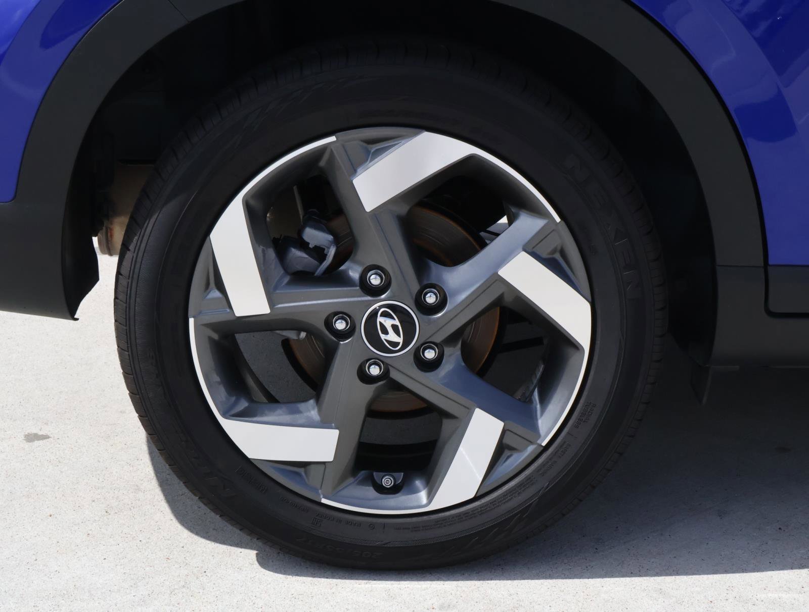 Certified Used 2025 Intense Blue Hyundai Limited image 8