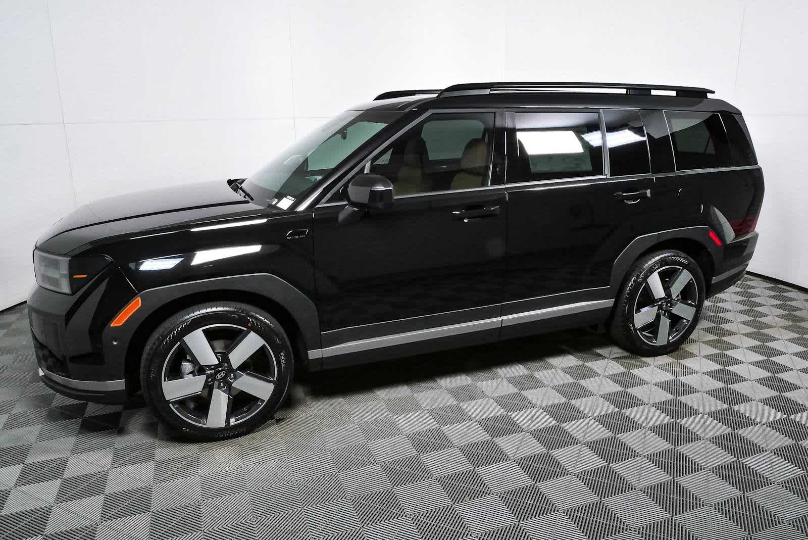 New 2026 Phantom Black Hyundai Limited FWD image 7