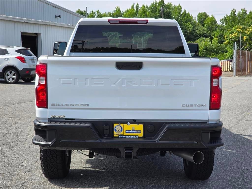 New 2026 Summit White Chevrolet Custom image 20