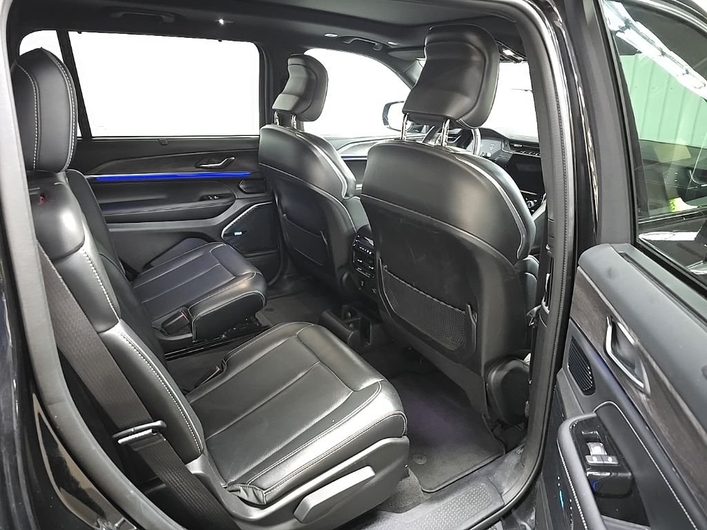Used 2021 Black Jeep Overland image 18