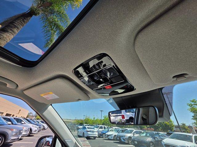 2025 Hyundai Santa Fe Limited - Photo 12