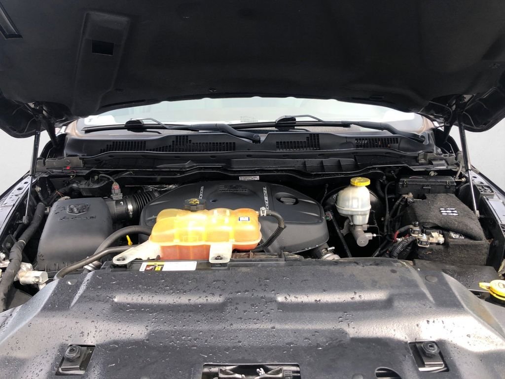 Used 2018 Black Ram Laramie image 14