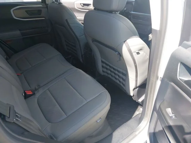 Used 2025 White Ford Badlands image 11