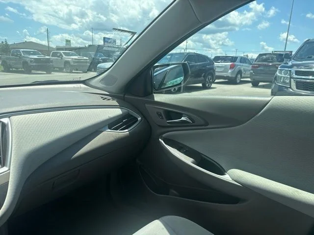 2025 Chevrolet Malibu 1LT - Photo 23