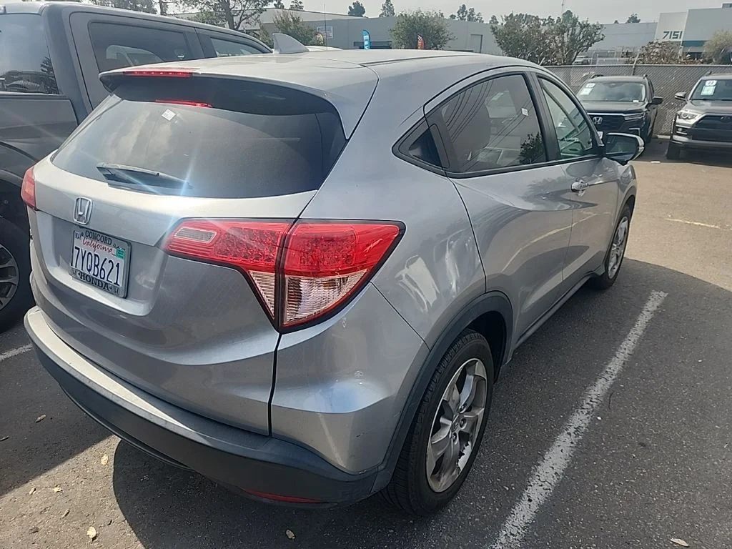Used 2017 Silver Honda EX image 12