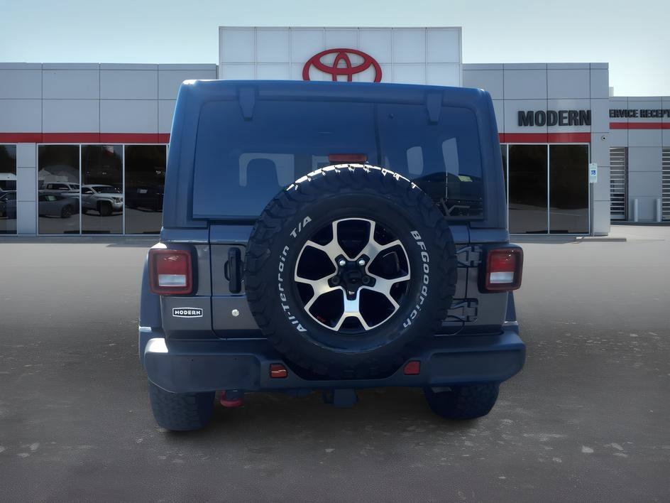 Used 2018 Granite Crystal Metallic Clearcoat Jeep Rubicon image 4