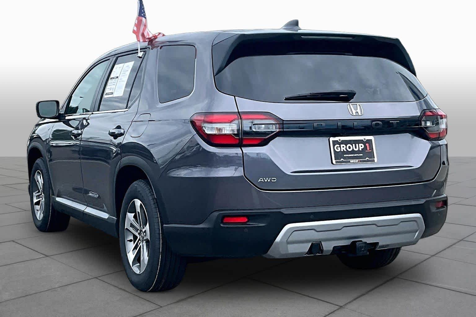 Used 2025 Modern Steel Metallic Honda AWD EX-L image 11