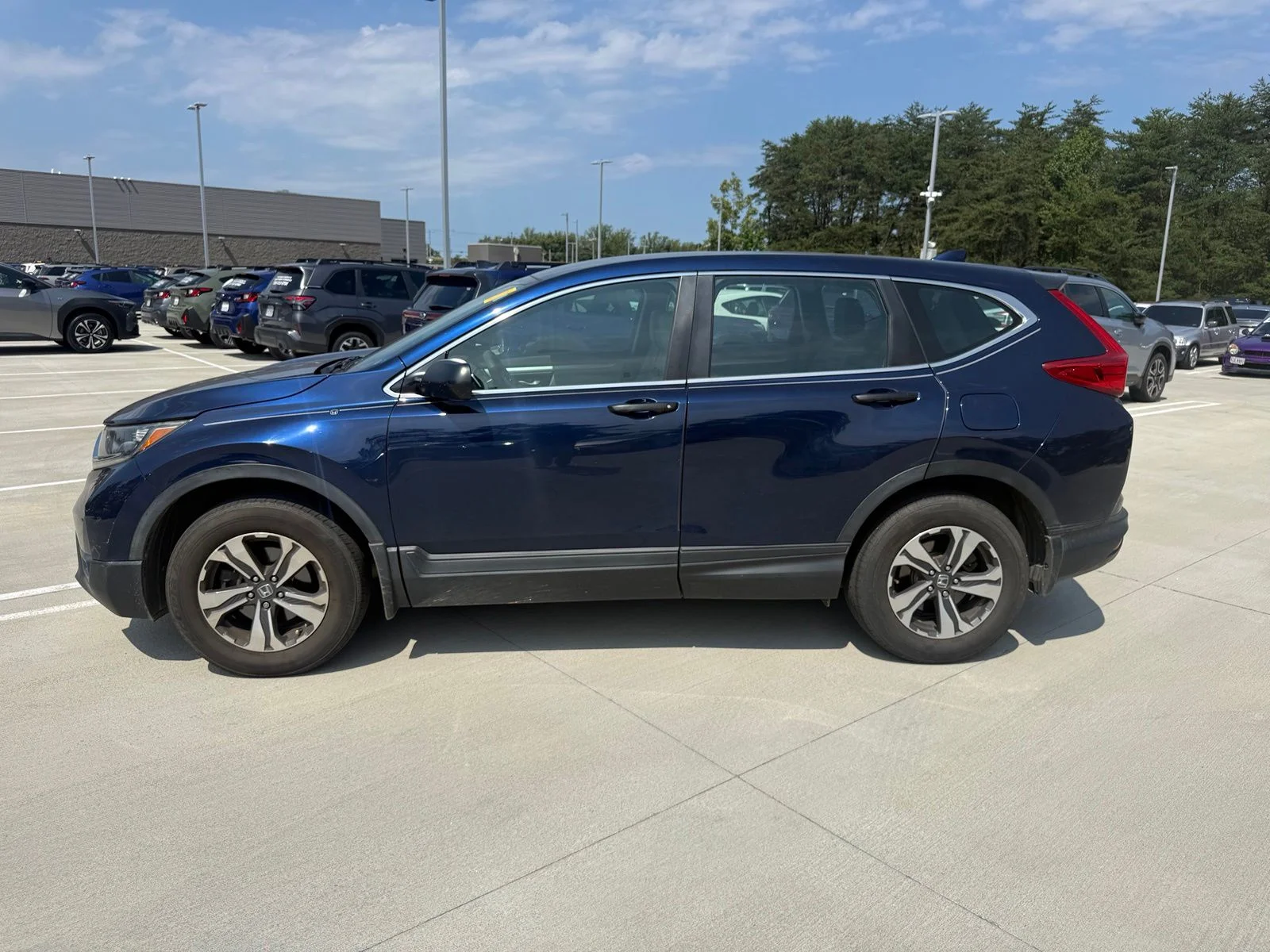 Used 2017 Blue Honda LX image 4