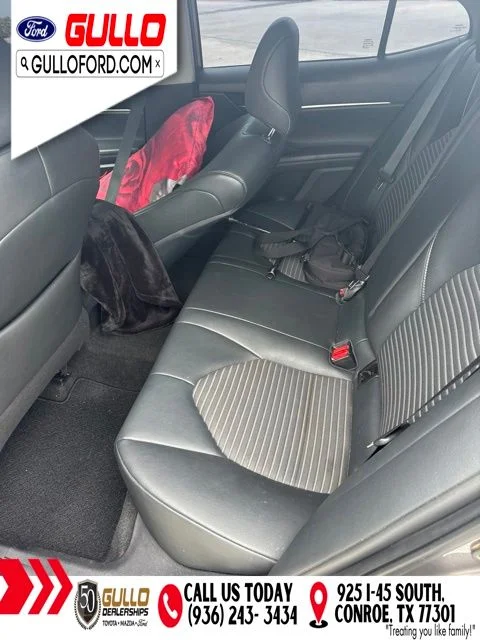 Used 2018 Gray Toyota SE image 10