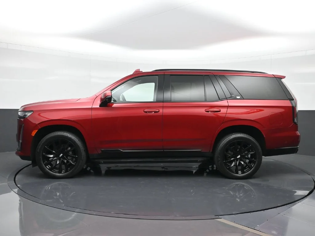 Used 2023 Red Cadillac Sport image 5