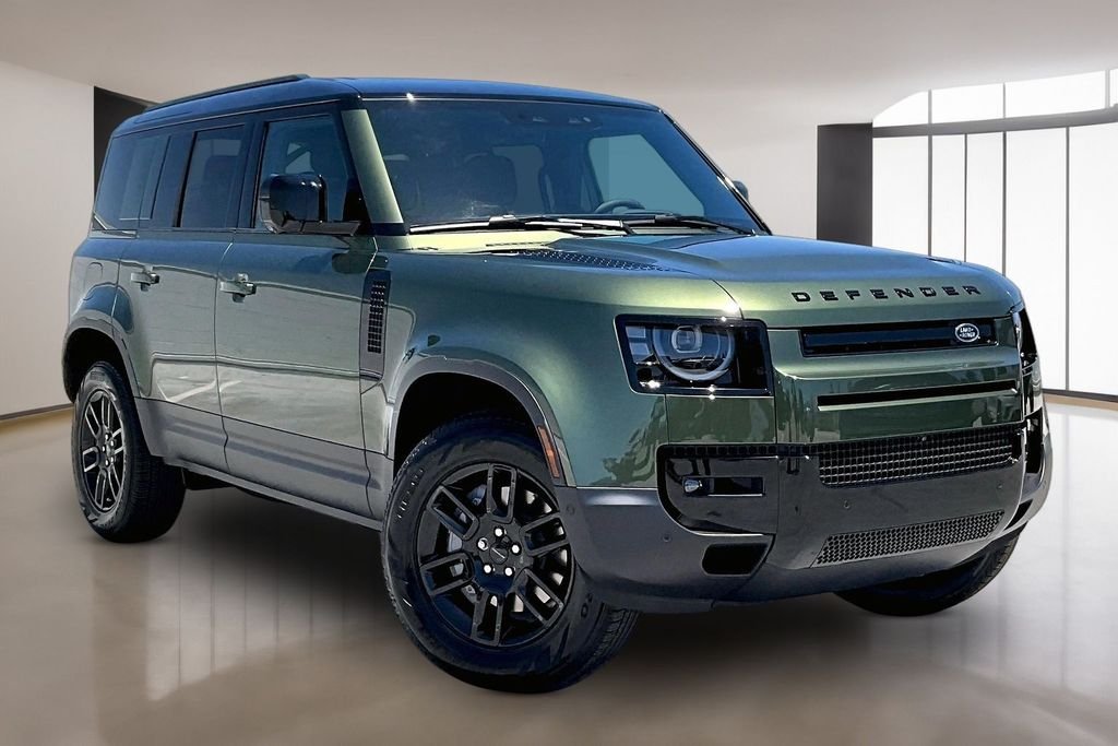 New 2026 WOOLSTONE GREEN Land Rover S 300PS  image 2