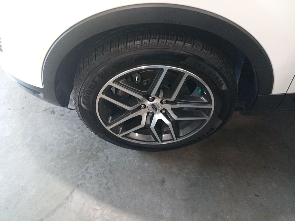 Used 2019 White Ford Sport image 10