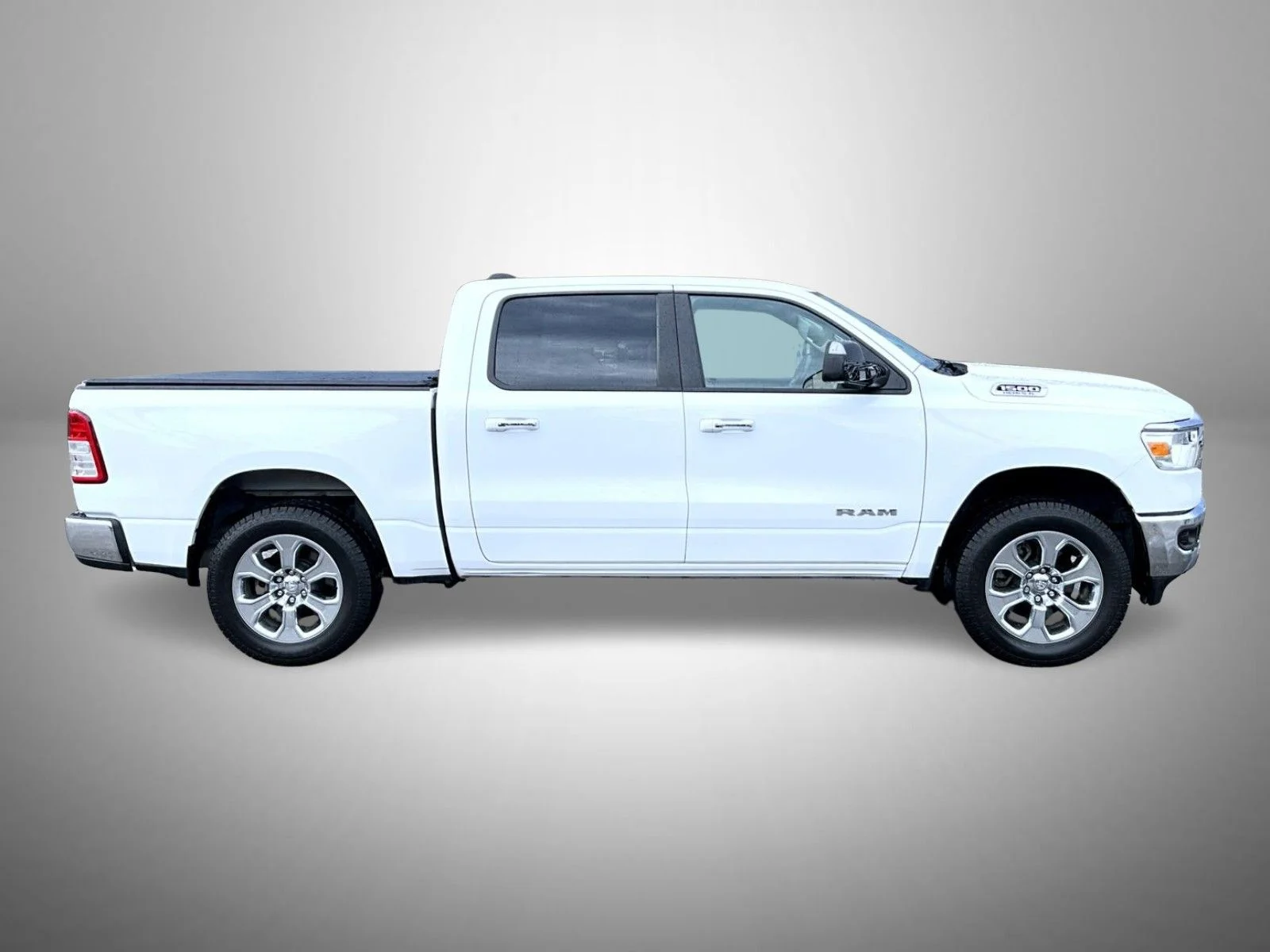 Used 2019 White Ram Big Horn/Lone Star image 4