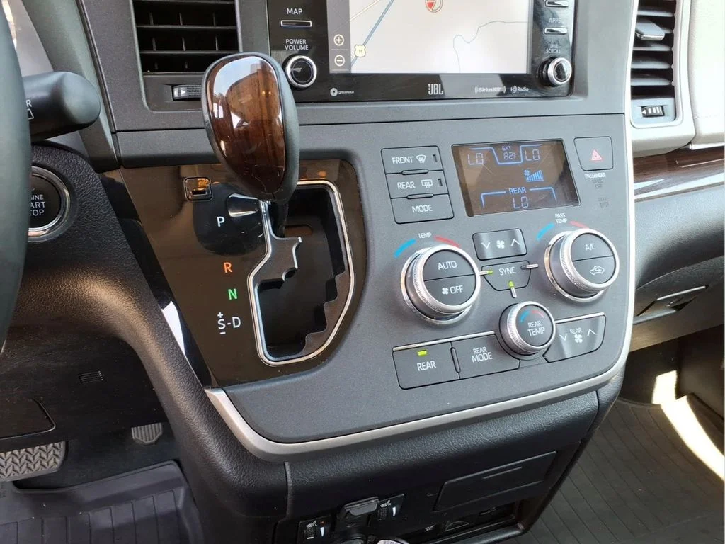 Used 2020 Silver Toyota Limited Premium image 25