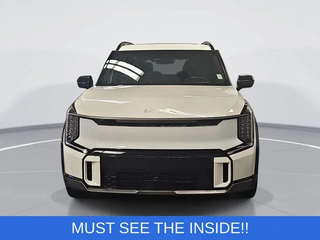 Used 2024 White Kia GT-Line image 8
