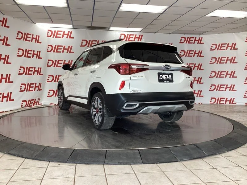 Used 2021 White Kia SX image 5