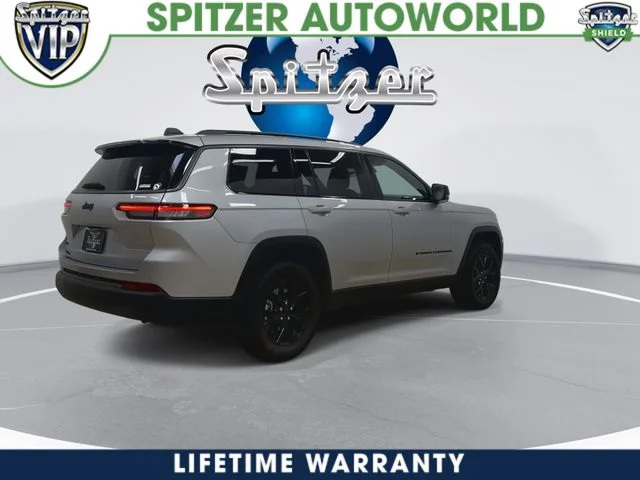 New 2026 Silver Zynith Exterior Paint Jeep Altitude image 9