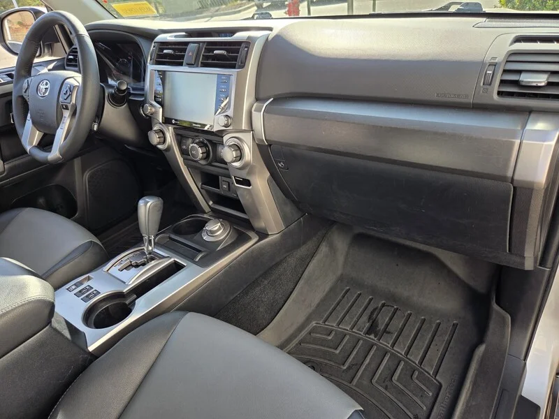 Used 2021 Classic Silver Metallic TOYOTA SR5 PREMIUM 4WD image 21