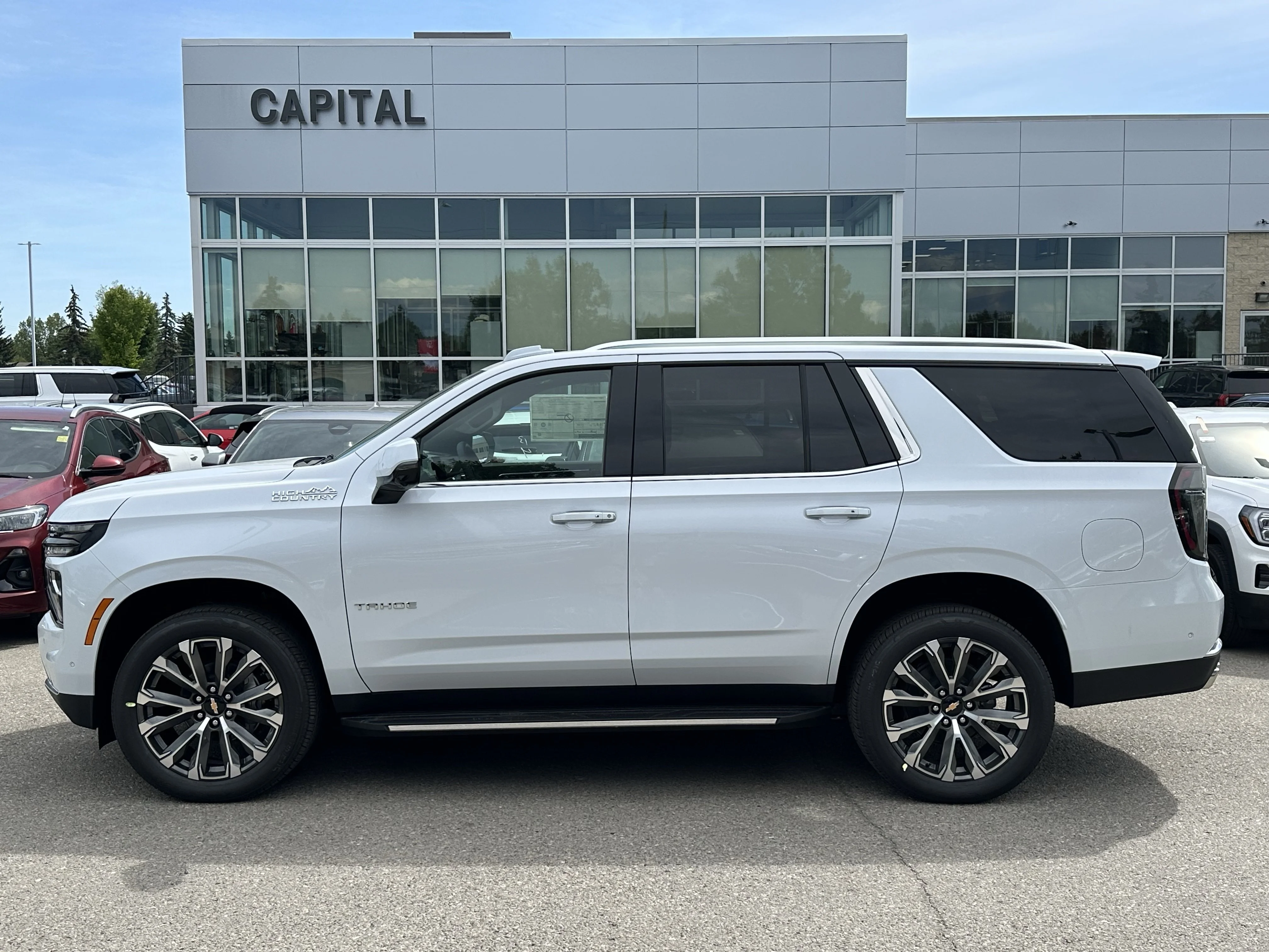 New 2026 Polar White Tricoat Chevrolet High Country image 3