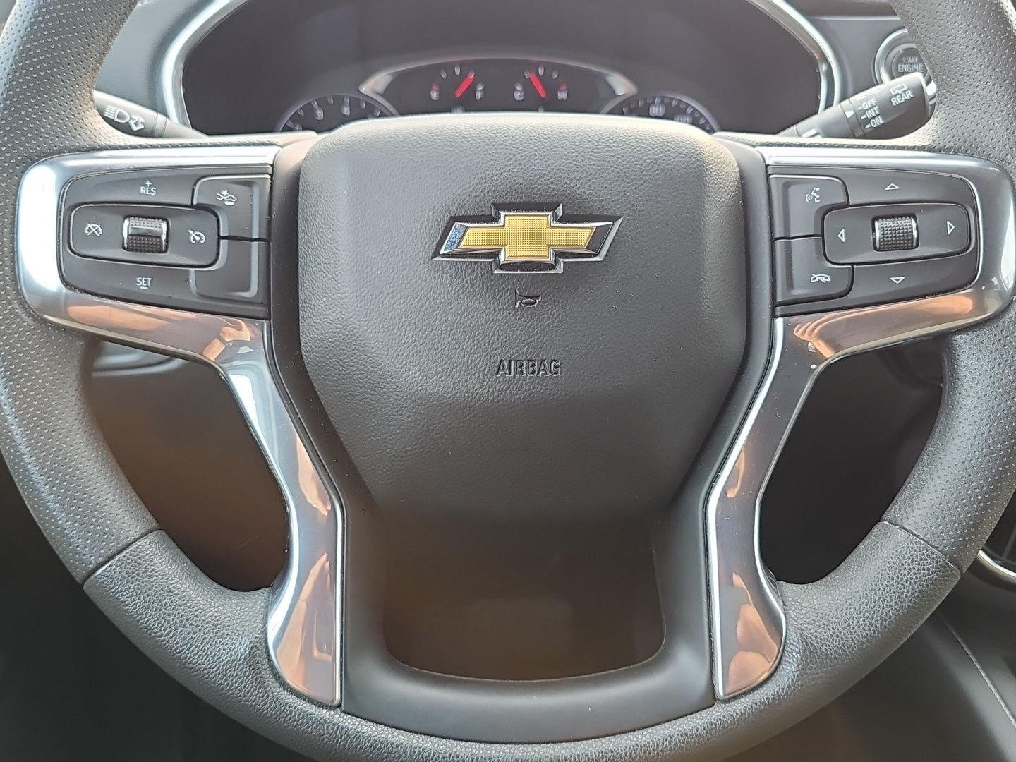 Used 2023 Summit White Chevrolet LT image 17