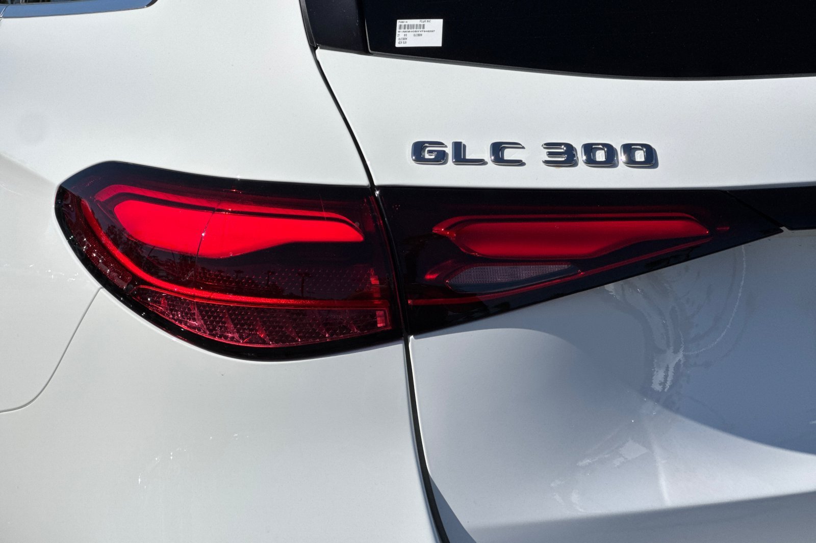New 2027 Polar White Mercedes-Benz GLC 300 image 15