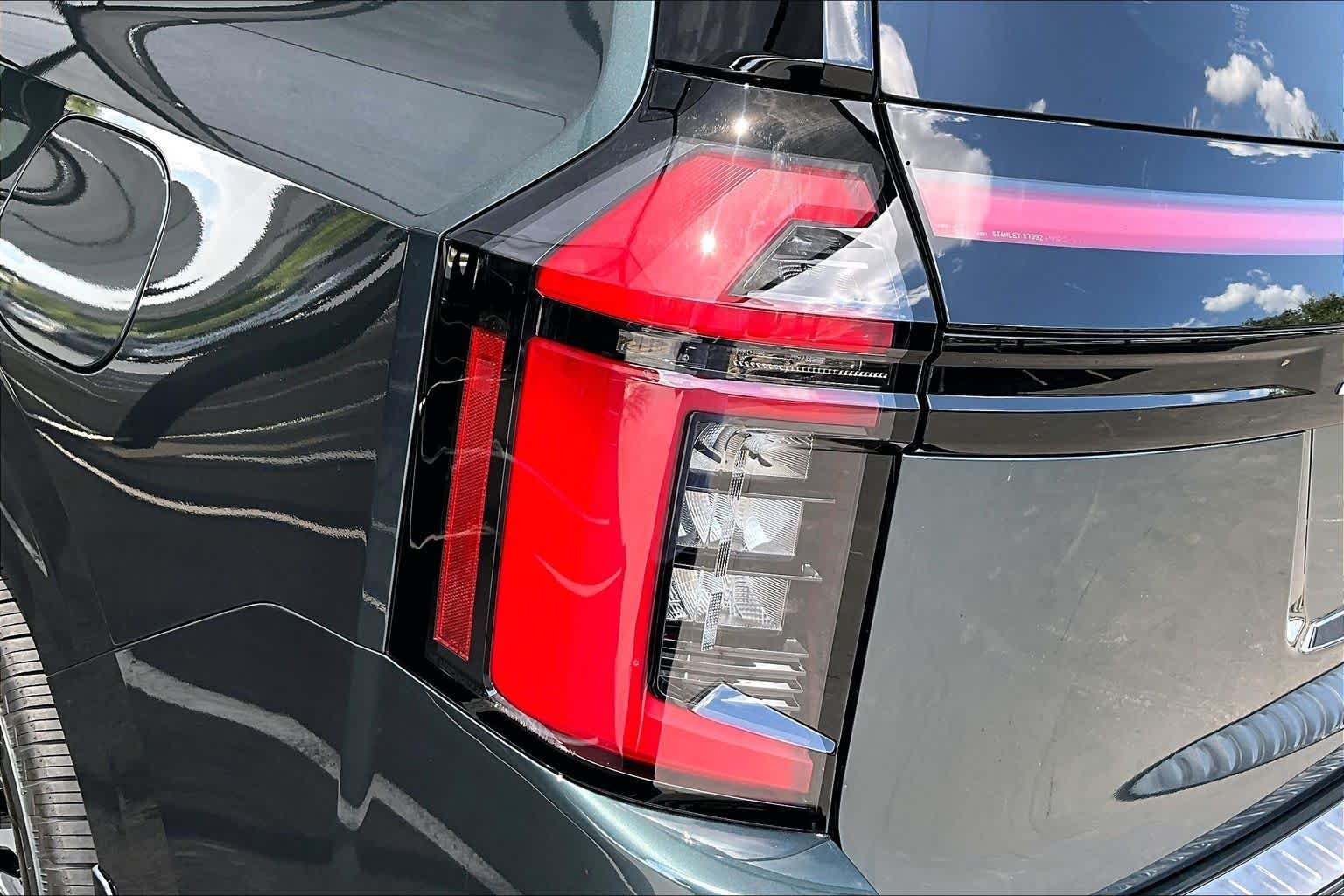 New 2026 Alpine Metallic Nissan Platinum Reserve image 14