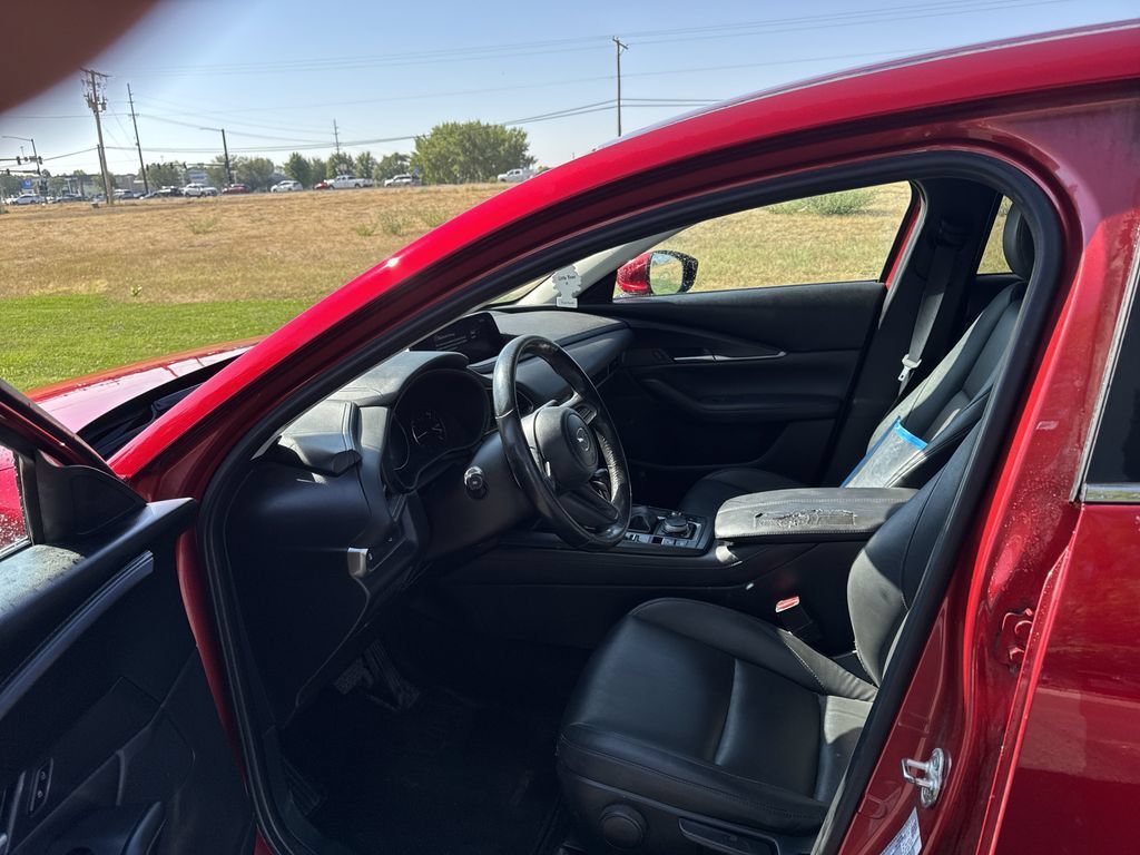 Used 2021  Mazda Select image 10