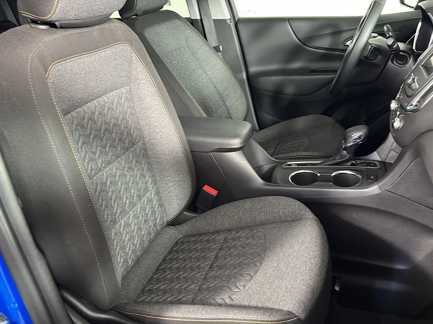 Used 2024 Riptide Blue Chevrolet LT image 27