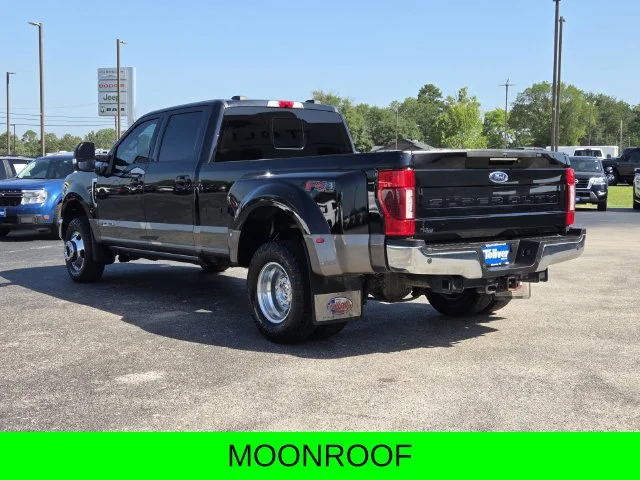 Used 2022  Ford Lariat image 5