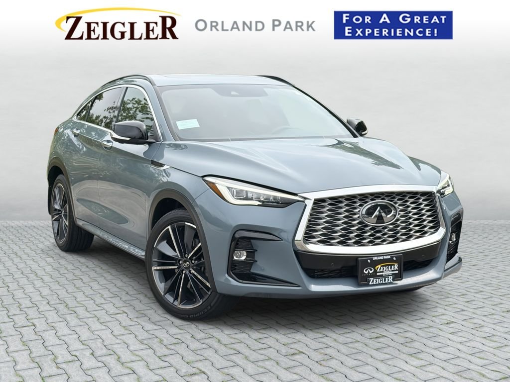2025 INFINITI QX55 Essential