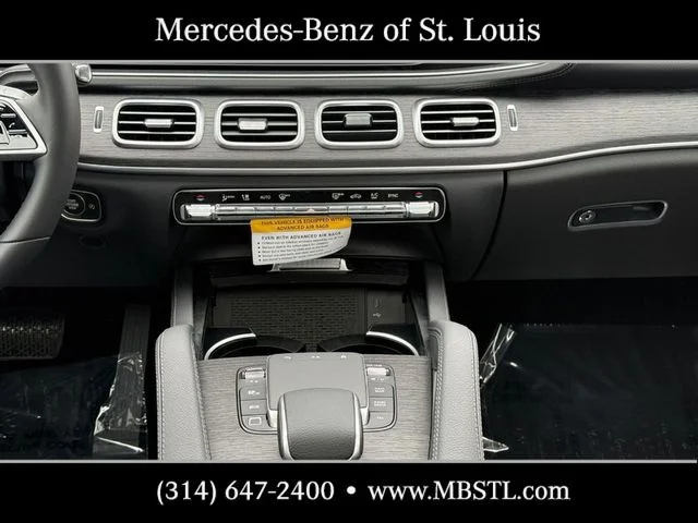 New 2026 MANUFAKTUR Moonlight White Metallic Mercedes-Benz GLE 450 image 12