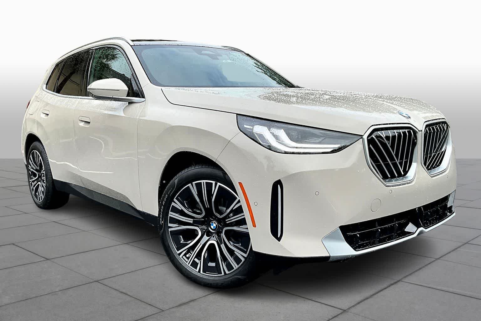 New 2026 Dune Grey Metallic BMW 30 xDrive image 2