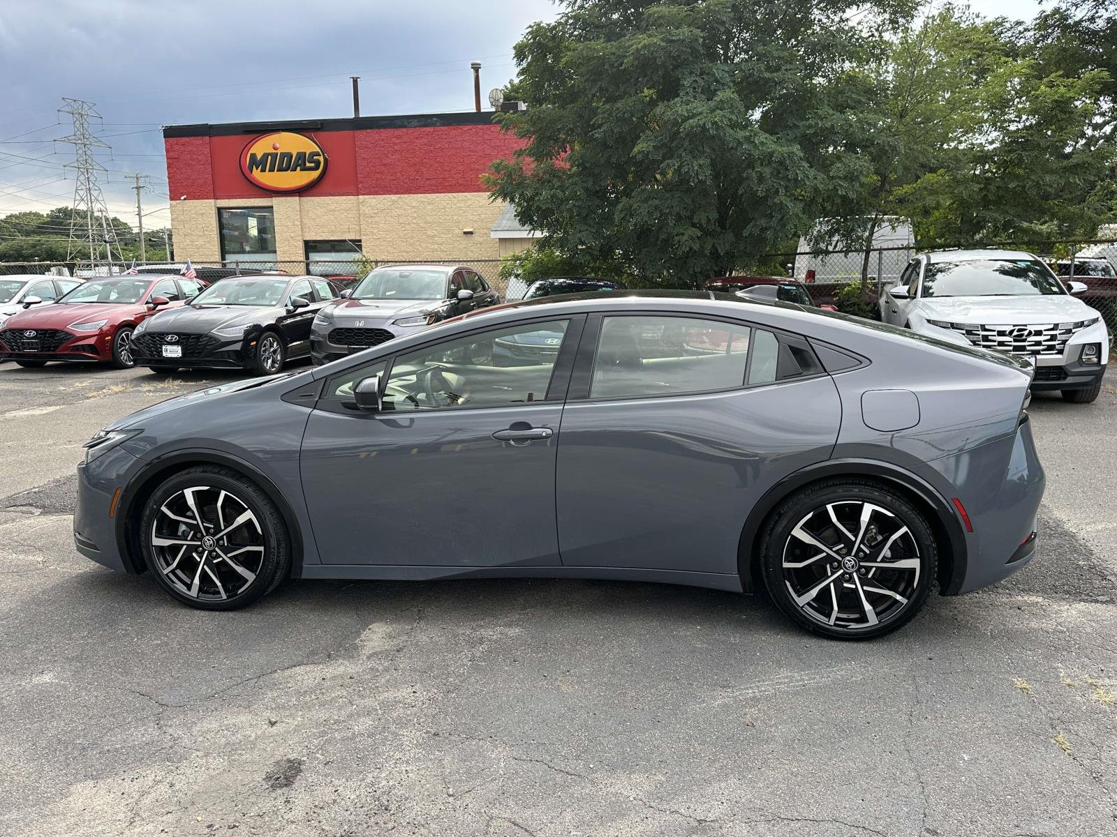 2023 Toyota Prius Prime XSE - Photo 9