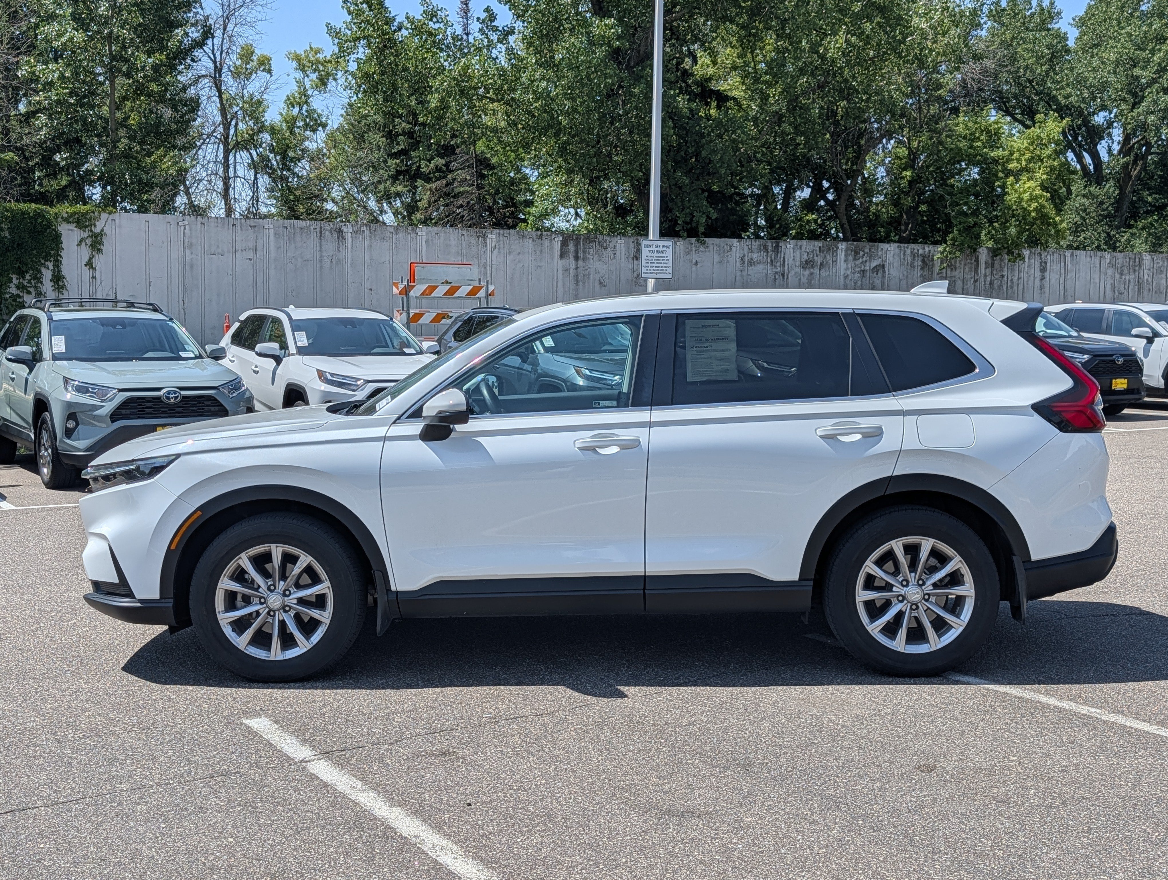 Used 2023 Platinum White Pearl Honda EX image 4