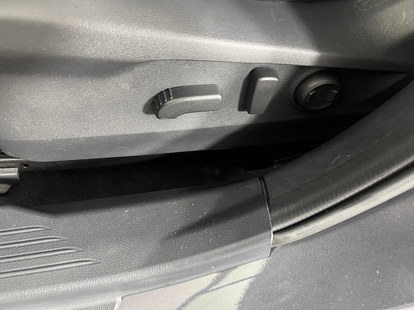 Used 2024 Magnetite Gray Metallic Subaru Premium image 32