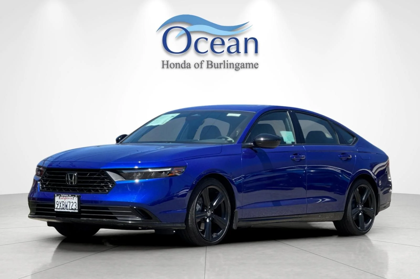 Certified Used 2025 Still Night Pearl Honda Sport-L image 8