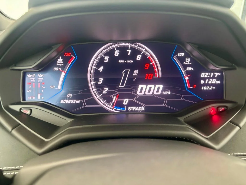 Used 2021 Purple Lamborghini  image 3