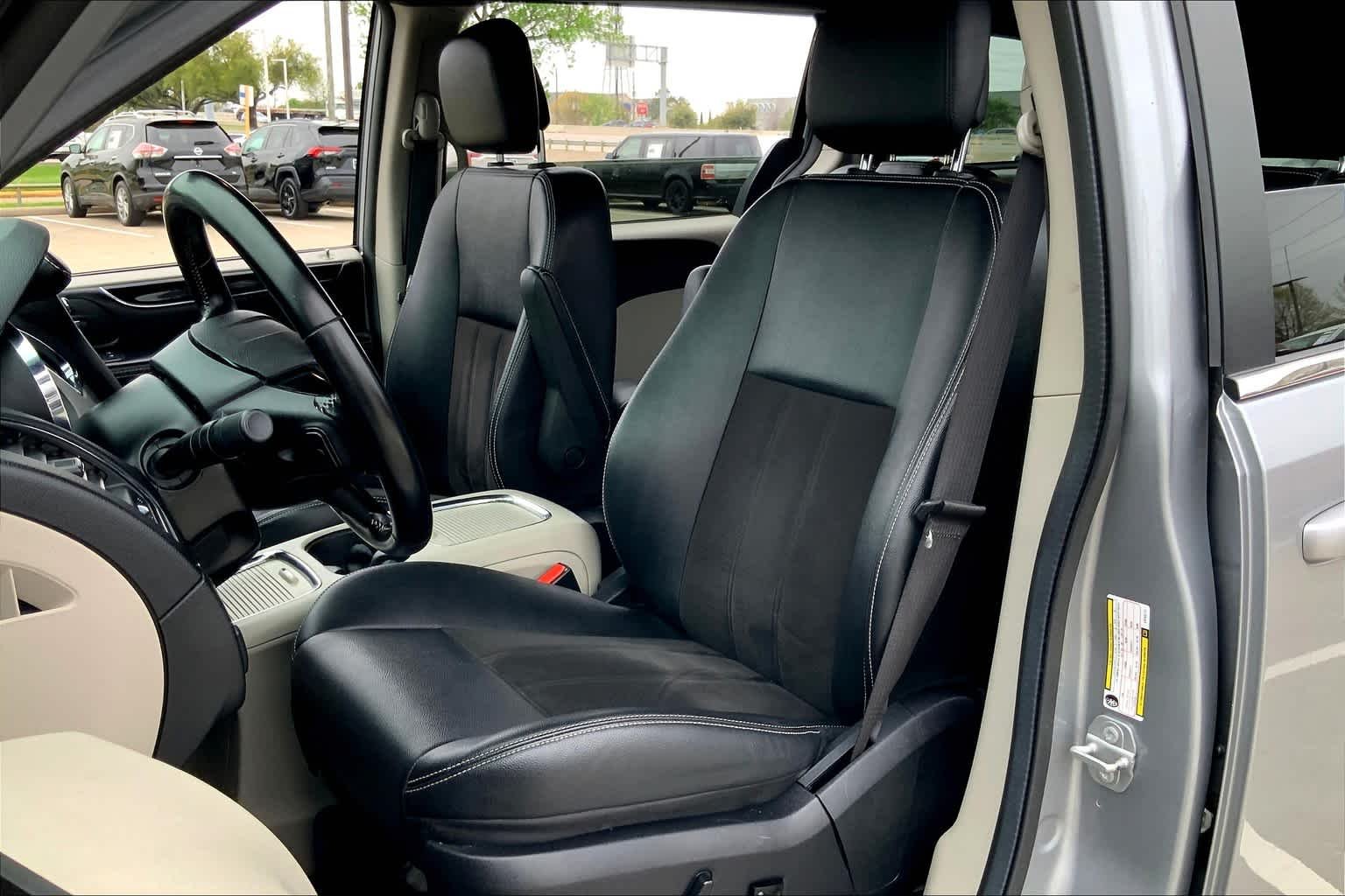 2020 Dodge Grand Caravan SXT - Photo 7